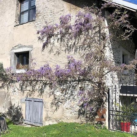 La Tour Charmant Tres Bien Situe Minimum 2 Nuits Merci Tours-en-Savoie 外观 照片